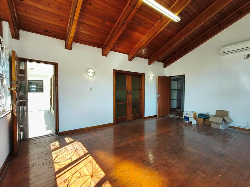 To Let Commercial Property for Rent in Mthata Eastern Cape